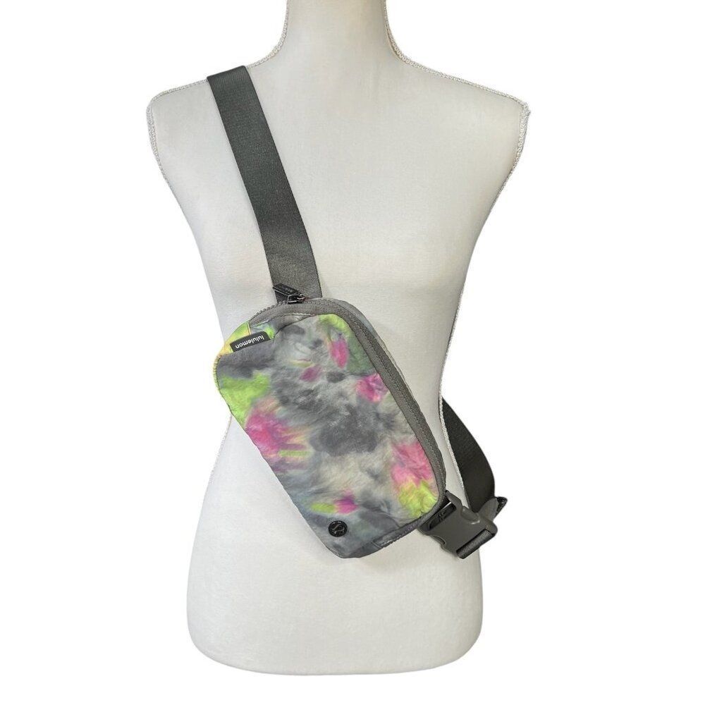 Lululemon Everywhere Belt Bag Hyper Dye Tie Dye OS
